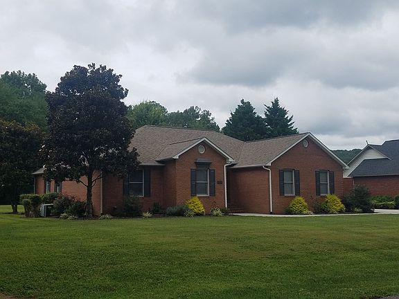4th image of 1038 N Plantation Dr