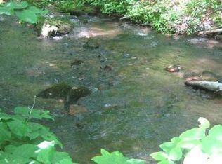 90 Rocky Hollow Rd, Ellijay, GA 30536