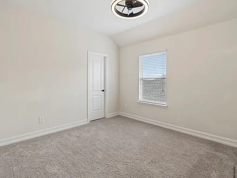 1549 Westborough Ln — Photo 22