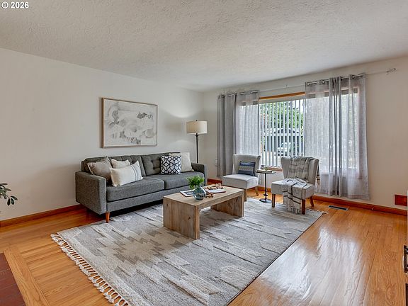 2nd image of 4034 SE Rex St