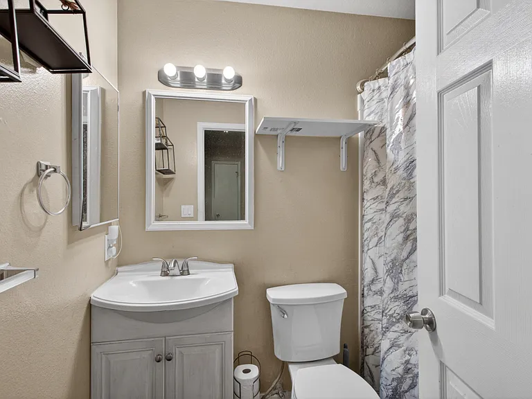 4714 Greenholme Dr #2 — Photo 8