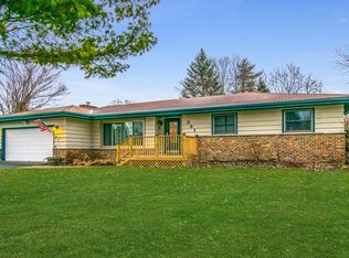 11S341 Oakwood Ave, Lemont, IL 60439