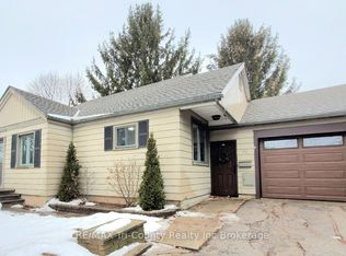 52 North St W, Tillsonburg, ON