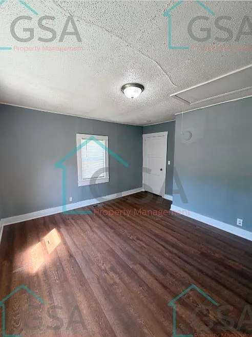 2 bed, 728 sqft, $1,200 — Photo 4