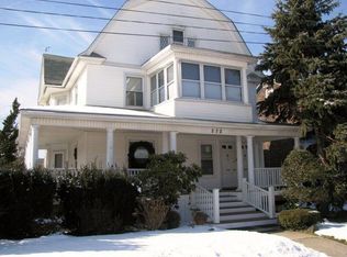 272 Miller Ave, Freeport, NY 11520
