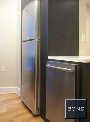 Rented by Bond New York | media 11