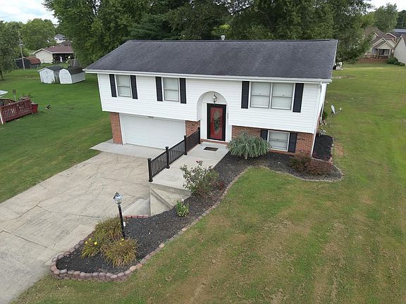 2nd image of 2630 Brookhaven Dr