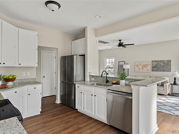 3rd image of 2901 Bufflehead Ct