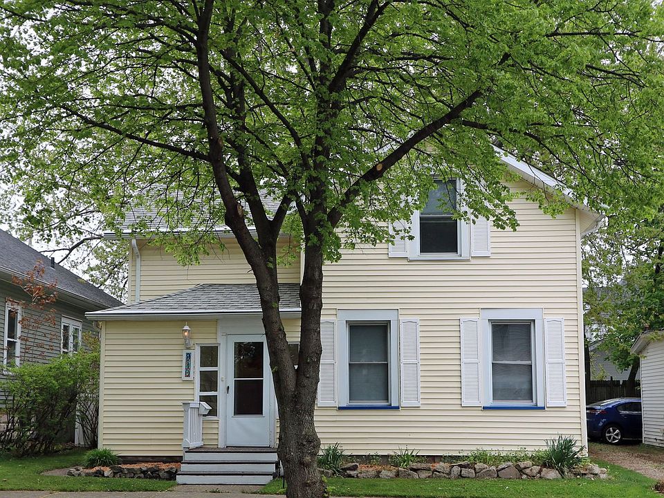 1st image of 910 Court St