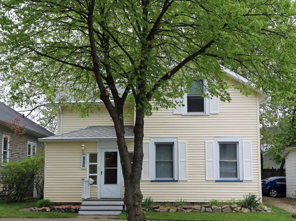 910 Court St, Saint Joseph, MI 49085