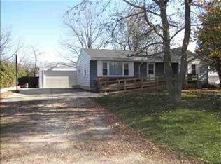 2706 Hobson Dr, Bloomington, IL 61704