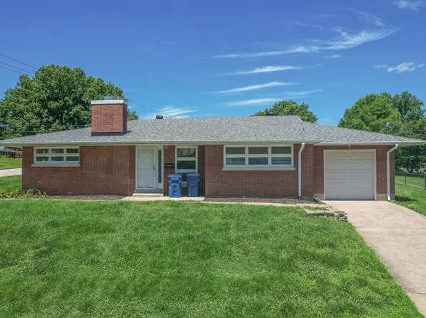 2401 Willow Dr, Jefferson City, MO 65109