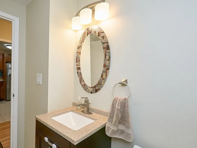 22 Chestnut Pl #315 — Photo 9