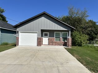 3307 Langford St, Greenville, TX 75401