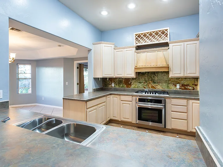 414 Bury Ct — Photo 24