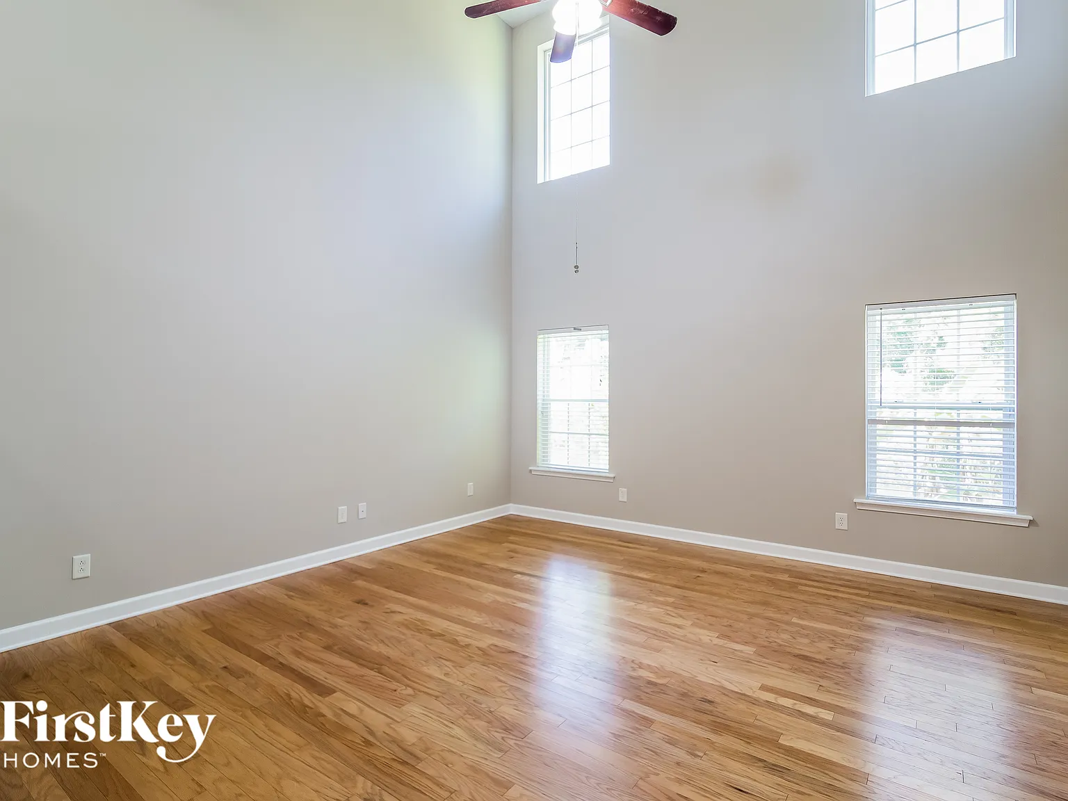 3 bed, 2.5 bath, 1774 sqft, $2,560 — Photo 3