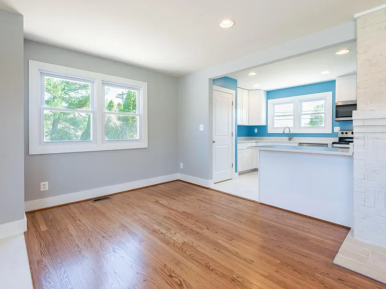 105 Meadow Rd — Photo 34