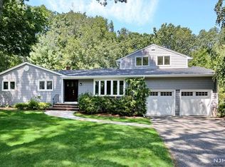 610 Sargent Rd, River Vale, NJ 07675