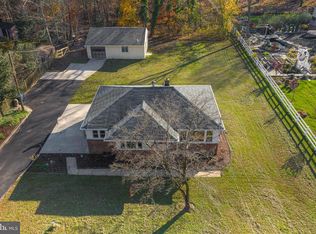 8 Phillips Rd, Hainesport, NJ 08036