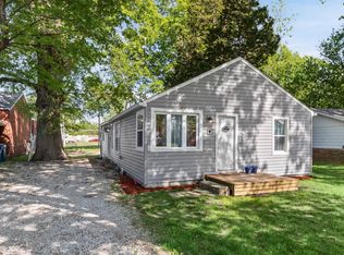 406 Southard Pl #406, South Roxana, IL 62087