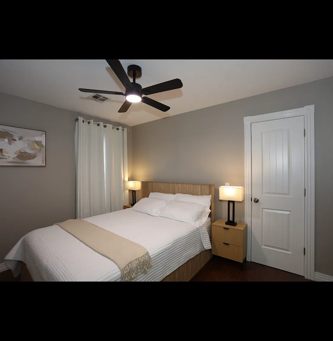 813 Marcus St — Photo 4