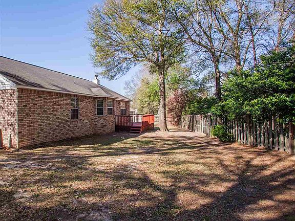 4th image of 1084 Cobblestone Dr