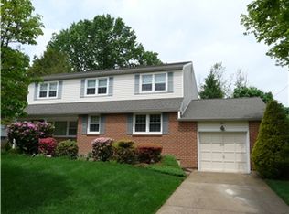 4 Bender Dr, Newark, DE 19711