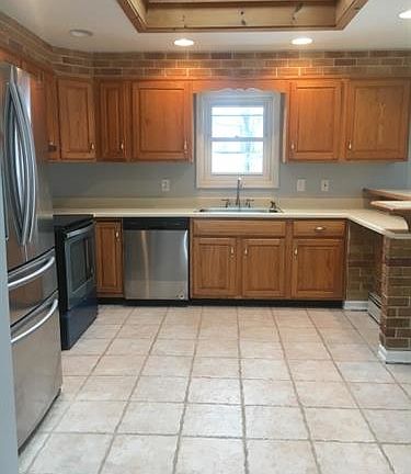 2nd image of 69 Neepaulin Dr