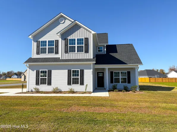 800 Calebs Creek Court, Maysville, NC 28555