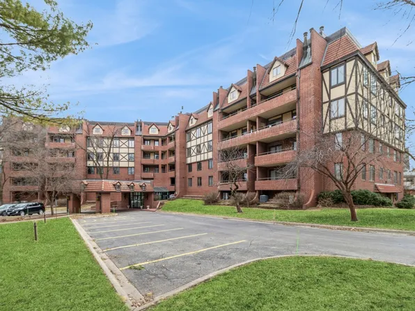 2880 Grand Ave APT 107, Des Moines, IA 50312