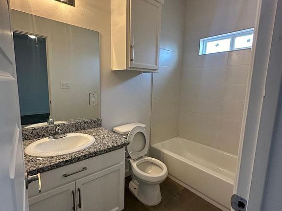 2nd image of 3906 Las Vistas Ln #4