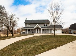 8427 Racine Ave, Wind Lake, WI 53185
