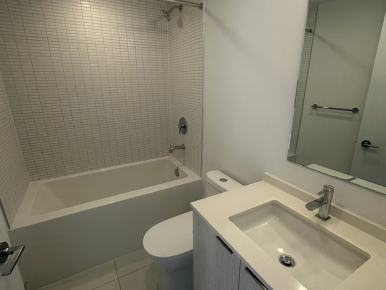 1 Jarvis St #1215 — Photo 3