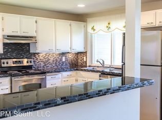 25912 14th Ave S, Des Moines, WA 98198