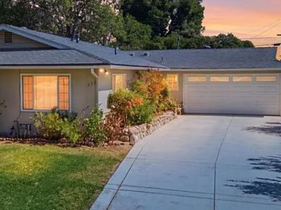 222 Green Oaks Dr, Riverside, CA, 92507