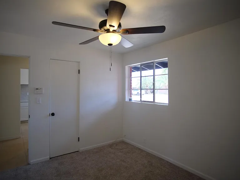 721 E Joan Pl — Photo 19