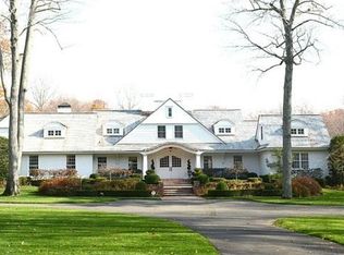 96 Louise Lane, New Canaan, CT 06840