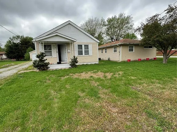 230 W 4th St, Cahokia, IL 62206
