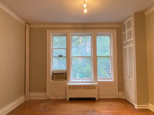 Rented by Dab Hold Corp | media 4