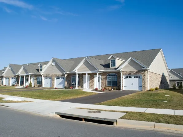 The Reserve at Collegiate Acres, 18303 Buckeye Cir #25be50a42, Hagerstown, MD 21740