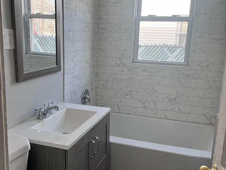 632 Harvard St #1 — Photo 6