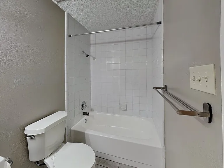 701 Admiralty Way — Photo 10