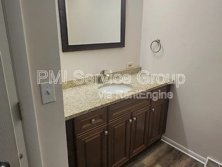 229 Hickory St — Photo 9