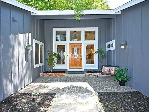 2nd image of 528 Fireside Court