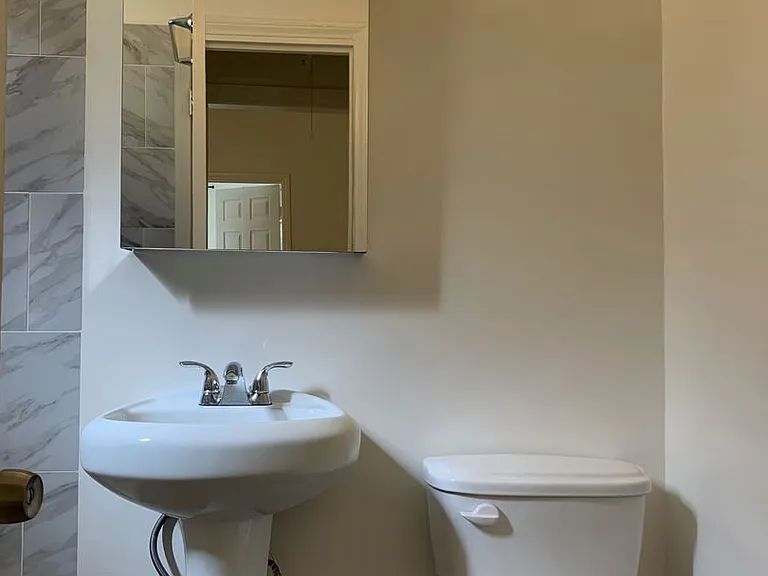 1623 N Mariposa — Photo 52