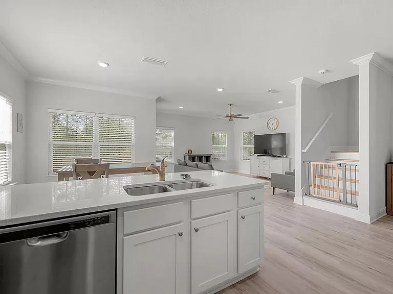 183 Hammock Oaks Blvd — Photo 7