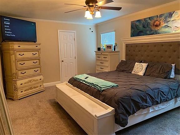 5th image of 430 Aurora Oaks Dr