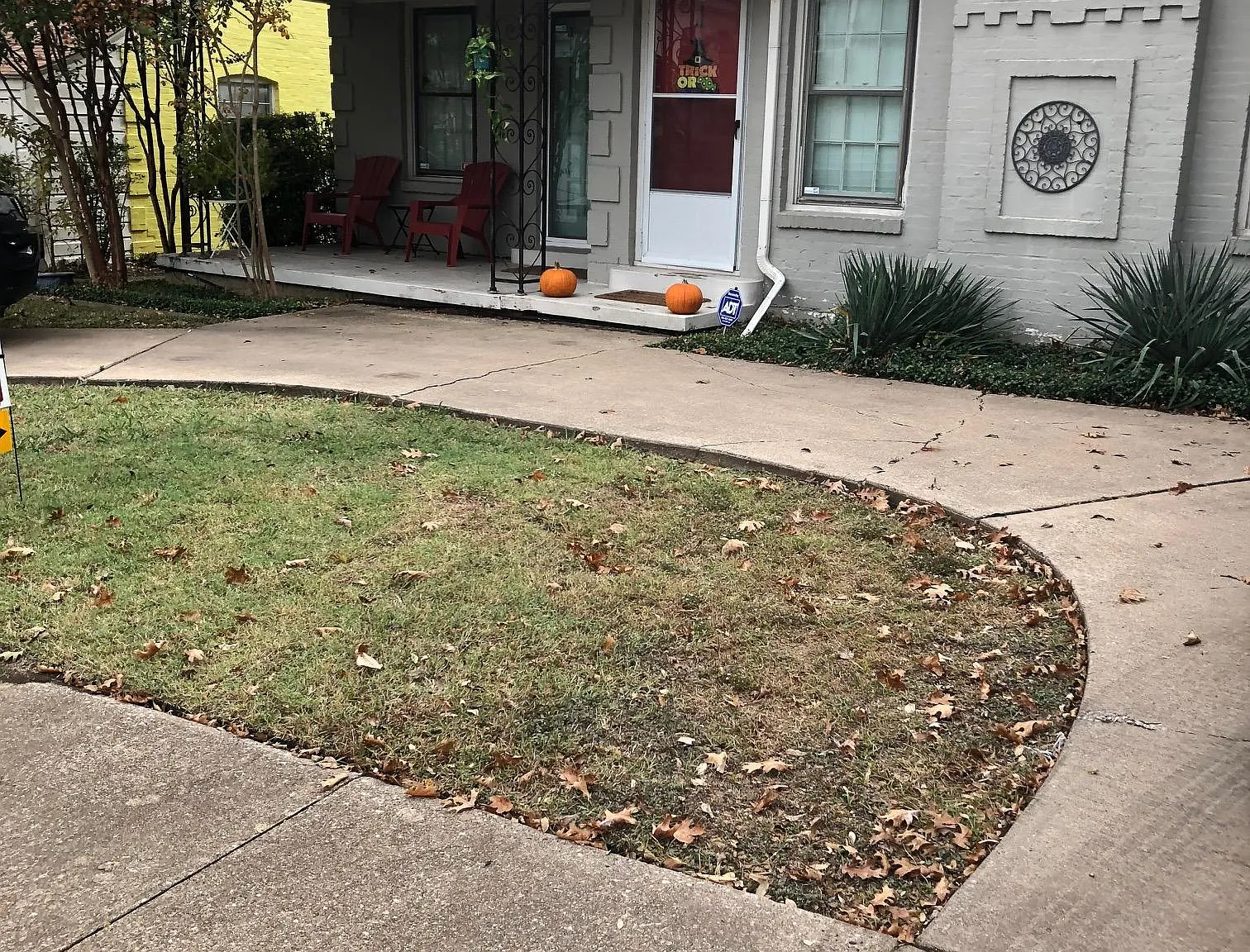 5946 Ross Ave — Photo 1