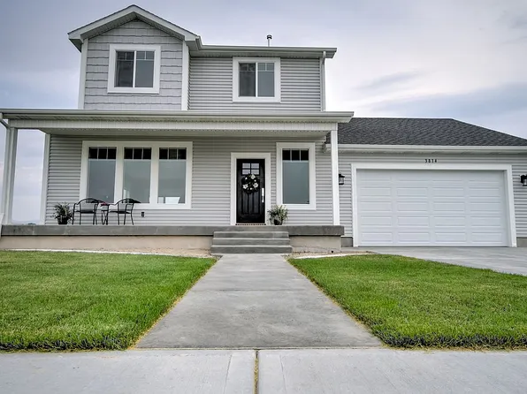 3814 E Hazelwood Way, Ammon, ID 83406