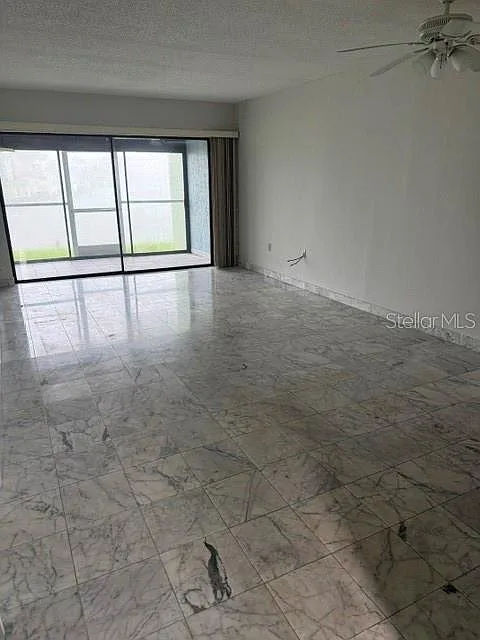 2 bed, 2.0 bath, 1050 sqft, $1,400 — Photo 4